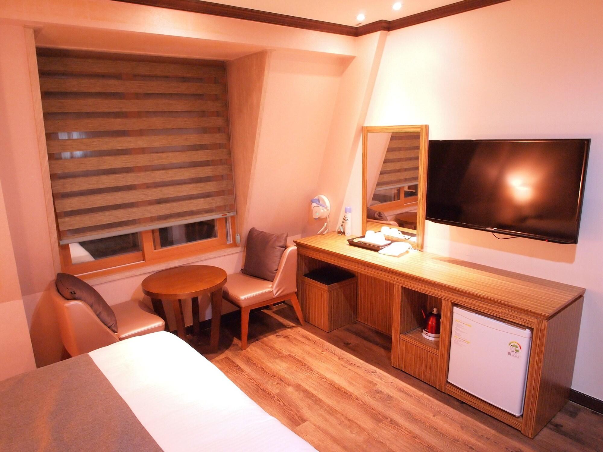 ג'גו Hotel Four Seasons מראה חיצוני תמונה